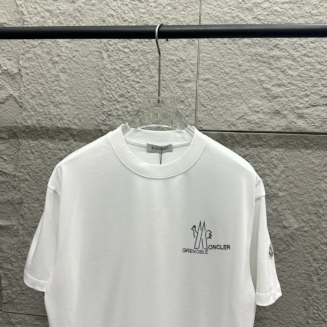 Moncle* *2025 New Arrival Classic Black White T Same Style Size： S （90-130 ） M （120-150 ） L （140-165 ） XL （160-180 ） XXL （180-210 ） ：Black White